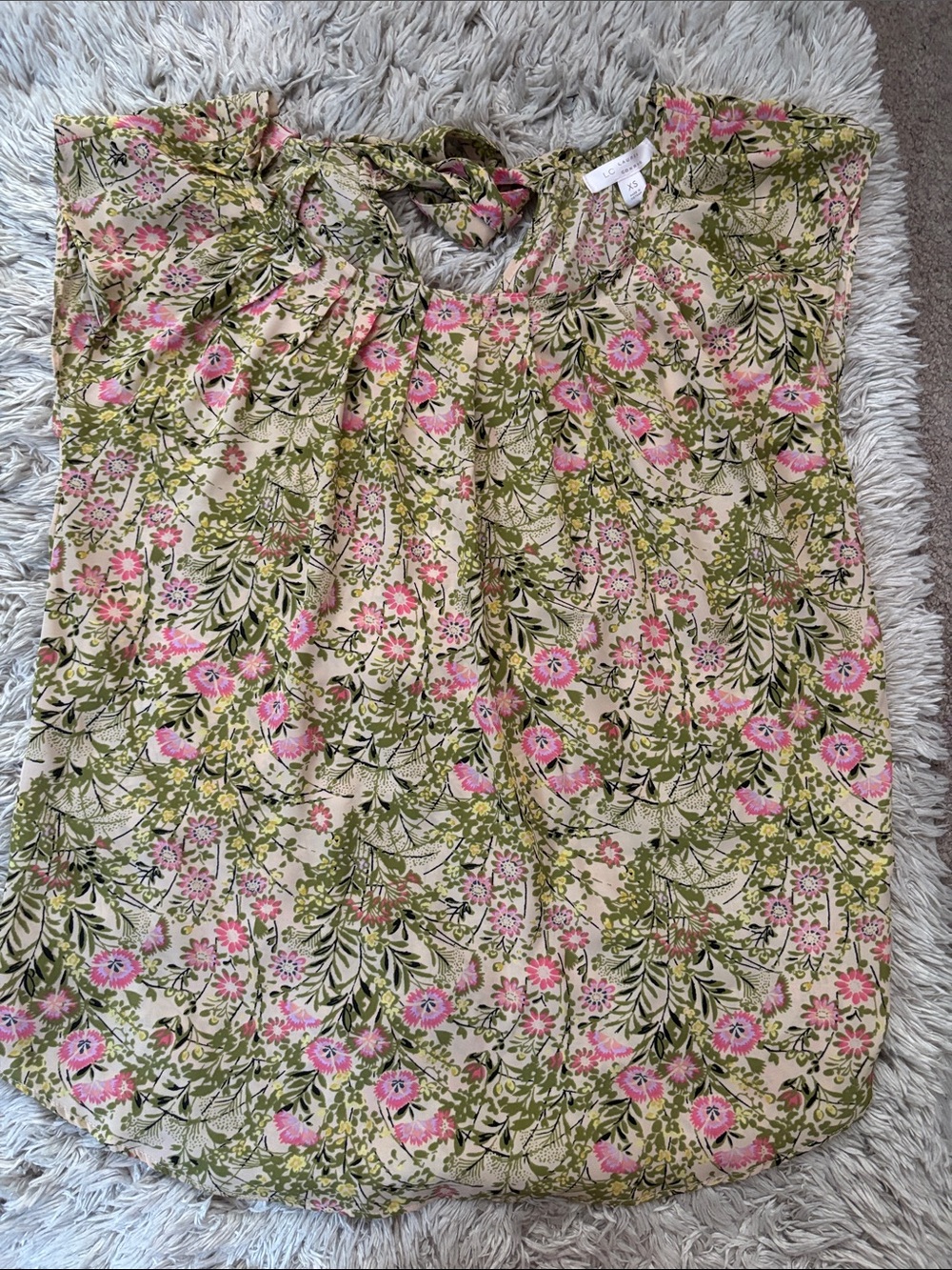 NWT size XS LC Lauren Conrad Pink & Olive Floral Tie-Neck Top